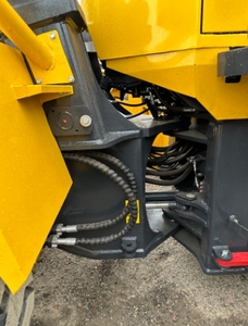 Chargeur haute puissance de qualité CHAUDE Chargeur sur pneus Komatsu WA380 d'occasion du Japon Chargeur frontal Komatsu fabriqué au Japon - Product Image 3