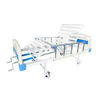 Lit d'hôpital manuel en acier laminé à froid de qualité médicale, à deux fonctions de levage, avec cadre renforcé et rails réglables, pour usage hospitalier