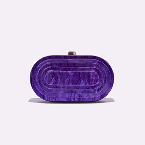 Borsa a tracolla a strati in acrilico a trapezio con catena singola e motivo serpente, alla moda per serate ed eventi, e da viaggio - Product Image 6