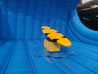 Machine de surf gonflable commerciale Sport jeu gonflable planche de surf mécanique simulateur d'équitation de surf pour la fête