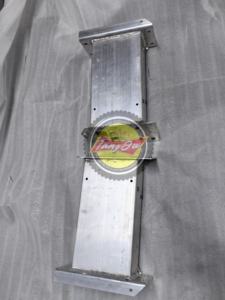 Aston Martin DBX MY83-V17N800-AD için yeni durum ön Crashcan meclisi çeki kancası Oe kodu PY83-V17N801 için tampon kesimleri - Product Image 2