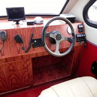 Fiberglas Yat Kapalı Kabinli Benzinli Dıştan Takma Motorlu Yüksek Hızlı Tekne Okyanus Balıkçılığı Kıyı Tekneliği Deniz Aracı