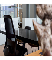 Incroyable table à manger CORIANS pliable à surface solide artisanale