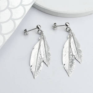 Pendientes de Aro de Plata de Ley 925 al Estilo Americano, Pendientes Largos con Plumas Grandes para Mujer - Product Image 5
