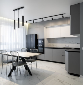 Armoire de cuisine raffinée teintée de gris Armoire en verre dépoli Kitchenette de luxe avec dessus en marbre pour les cuisines de villas haut de gamme - Product Image 5