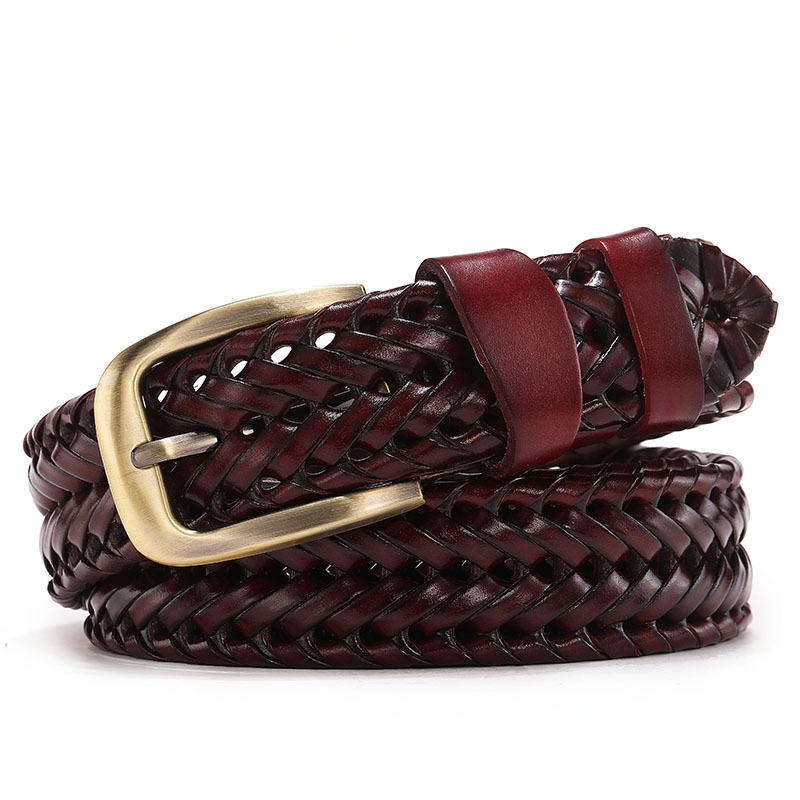 สีแดงเข้ม