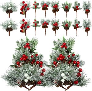 Decoración Navideña, Ramas de Pino con Bayas Rojas Artificiales y Piñas de Pino Artificiales - Product Image 1