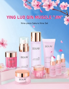 Sakula Kit Regalo da 9 Pezzi per la Cura della <span class=keywords><strong>Pelle</strong></span> ai Fiori <span class=keywords><strong>di</strong></span> Ciliegio, Set Idratante e Anti-Età - Product Image 2