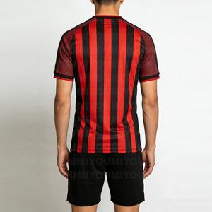 YOUMI Service OEM personnalisé, col rond, séchage rapide, évacuation <span class=keywords><strong>de</strong></span> l'humidité, rayures respirantes, uniformes <span class=keywords><strong>de</strong></span> football, maillots <span class=keywords><strong>de</strong></span> football pour hommes, t-shirts <span class=keywords><strong>de</strong></span> football - Product Image 2