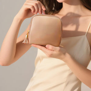 小さなジュエリーケース ジュエリーポーチ バッグ ブレスレット リング イヤリング用 旅行必需品 女性 女の子用 ジュエリーオーガナイザー 収納バッグ - Product Image 5