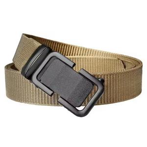 เข็มขัดนิรภัยสำหรับผู้ชายแบบขายส่ง ดีไซน์ยุทธวิธีสำหรับกิจกรรมกลางแจ้ง สีดำ ปรับได้ เหมาะสำหรับการฝึกอบรม - Product Image 1