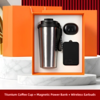 Cadeau d'entreprise de fin d'année avec mug en titane, batterie externe magnétique sans fil 5000 mAh et écouteurs portables pour les offres spéciales pour les employés