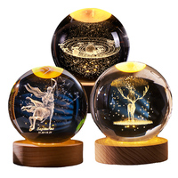 Vente en gros boule de cristal sculptée en 3D veilleuse étoilée décorée boule de verre décoration de table cadeau d'anniversaire