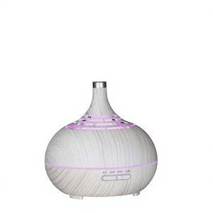 Difusor de Aromas con Diseño Hueco de 400 ml, Humidificador de Aceites Esenciales con Control Remoto para Uso en el Hogar, Oficina o Escritorio - Product Image 4