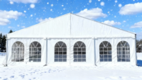 Tente de chapelle de mariage de luxe sur mesure en alliage d'aluminium et PVC, imperméable et ignifuge, pour toutes les saisons