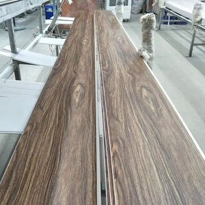 Panel de PVC decorativo para interiores de China de buena calidad, tira dorada, techo <span class=keywords><strong>blanco</strong></span> de PVC con línea dorada - Product Image 4