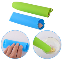 THEONE Éplucheur d'ail manuel en silicone écologique, mini tube, facile à utiliser, presse-éplucheur pour la cuisine à domicile