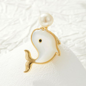 Whale Shape Brooch Imitation Pearl <b>Magnetic</b> <b>Clasp</b> Animal Design Unisex Gift Fashion Pin - Product Image 4