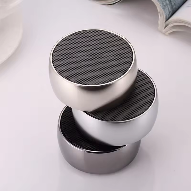 High Quality Bs01 Premium Metal Shell Bluetooth Speakers Round Music Loudspeaker Mini Portable Wireless Speaker