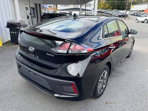 ขายส่งรถยนต์มือสอง Ioniq Limited 4 ประตู รุ่นปี 2021 ราคาถูก เบาะหนังอ่อน เกียร์อัตโนมัติ พวงมาลัยซ้าย ไฟหน้า LED ด้านหลัง - Product Image 5