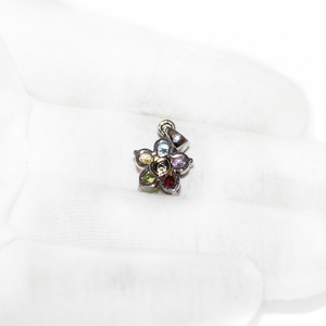 Hermoso diseño de flor granate natural peridoto y colgante de múltiples piedras preciosas 925 joyería de plata esterlina sólida para mujer mayorista - Product Image 1