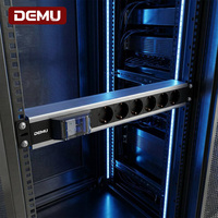 PDU rack 1,5U 6 prises Schuko 2P avec disjoncteur 16A 250V 4000W en aluminium et plastique pour armoire serveur CE RoHS DEMU