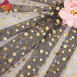 <span class=keywords><strong>Tissu</strong></span> en tulle maille hexagonal noir doux 100 % polyester personnalisé avec motif à pois et impression dorée <span class=keywords><strong>pour</strong></span> costumes d'enfants et robes de fête <span class=keywords><strong>pour</strong></span> filles - Product Image 4