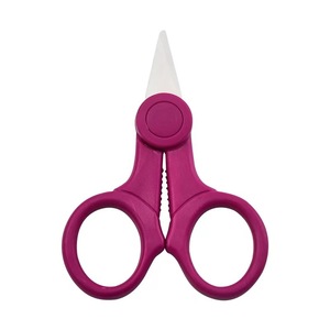 Tijeras dentadas de cerámica pequeñas de 4 pulgadas para uso doméstico, incluyendo tijeras para cápsulas de bebé, tijeras para verduras y alimentos para bebés. - Product Image 2