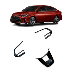 Accessoires automobiles de haute qualité WZXD, garniture de volant en carbone noir mat pour Yaris Ativ 2023 - Product Image 3