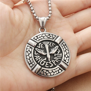 Yunnique Collier avec pendentif aigle en acier inoxydable pour homme, design géométrique rétro 19024 - Product Image 3