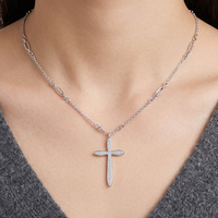 Collier pendentif croix en acier inoxydable XYXL0111 plaqué or avec chaîne texturée pour femme, idéal pour le quotidien ou comme cadeau