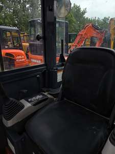 Mini-excavatrice hydraulique d'occasion Komatsu PC55MR 5 tonnes, équipement de terrassement compact sur chenilles, avec moteur et pompe principaux - Product Image 6
