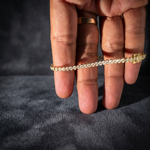 Bracelet tennis luxueux en diamant de laboratoire taille ovale, or 14kt 18kt, sertissage à griffes latérales, maillons allongés classiques, unisexe, DEF - Product Image 1