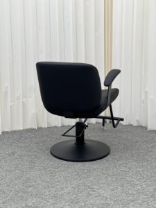 <span class=keywords><strong>Prix</strong></span> usine professionnel Premium Simple réglable tout noir chaise de barbier Durable et Portable pour salon de coiffure - Product Image 4