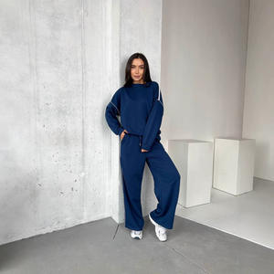 2025 yeni yıl boyun kazak uzun kollu üst rahat nefes kazak katı desen geniş bacak pantolon kış iki parçalı takım - Product Image 2