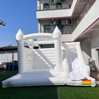 Château gonflable sur le thème du mariage blanc, château gonflable de luxe pour mariage, pour événements festifs