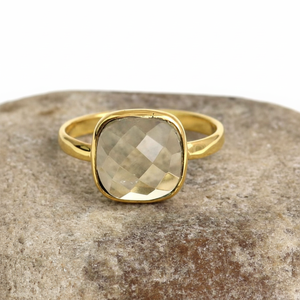 Nouvel Arrivage Bague de Mariage Faite à la Main en Argent Sterling 925 Plaqué Or Poli Miroir avec Pierre Précieuse Quartz Citron 12mm et Sertissage Clos - Product Image 1