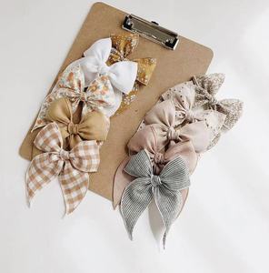 Grandi Fiocchi per Capelli in Lino Fatti a Mano Personalizzati per Bambine e Ragazze - Product Image 1