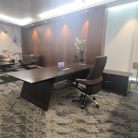 Mobilier de bureau luxueux Bureau de direction en MDF en L Gestionnaire de poste de travail unique Solutions de bureau pour PDG Ensemble de table Bureau de bureau