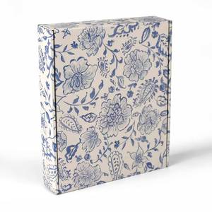 Boîte d'expédition en carton ondulé personnalisée en usine, motif floral bleu de style chinois, impression couleur intégrale, motif pivoine vintage et cachemire - Product Image 1