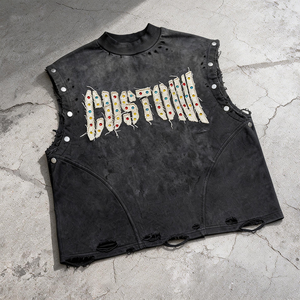 Camiseta sin mangas de verano personalizada 100% algodón, con efecto rasgado, bordado y pedrería, estilo vintage, lavado ácido y remaches - Product Image 1