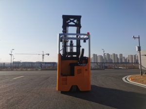 12 м 2 т 2,5 т 48 В CQDE электрические 1,6 тонн 2 тонны 4 Вт полиуретановые шины трехступенчатые мачтовые тягач вилочный погрузчик с полным приводом от переменного тока - Product Image 5