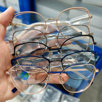 Gafas de Sol Cat Eye con Montura Metálica, Lentes con Estampado de Moda de Alta Calidad, Duraderas, Ligeras, para Mujer, Liquidación de Stock Mixto