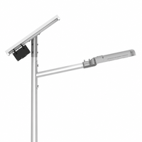 Lampadaire solaire LED 120W à boîtier en aluminium moulé sous pression, haute luminosité, étanche IP65 pour l'éclairage routier extérieur municipal