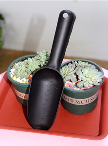 พลั่วพลาสติกสำหรับทำสวน กระถางดอกไม้ ที่ตักดิน เครื่องมือปลูกต้นไม้ - Product Image 2