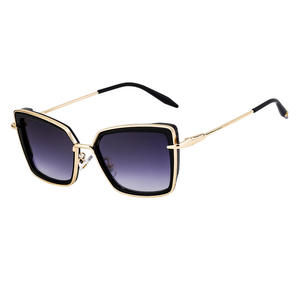 Nouvelles lunettes de soleil œil de chat pour femmes, protection UV400, monture carrée, verres dégradés bleu or, monture noire, matériau PC, style tendance - Product Image 5
