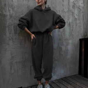 Completo da Donna in Pile Polare Tinta Unita con Collo Rotondo, Maglia a Maniche Lunghe e Pantaloni alla Moda - Product Image 3