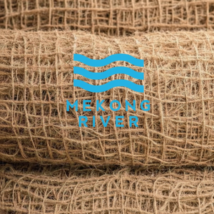 Rouleau de filet en fibre de coco / filet de coco du VIETNAM pour une solution de lutte contre l'érosion durable, abordable et durable - Product Image 1