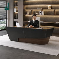 Bureau de direction moderne de luxe en noyer, design ergonomique, matériaux écologiques, armoire de rangement, grands tiroirs, symétrique