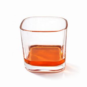 Vaso Cuadrado para Whisky de 380 ml |   Vaso de whisky de base pesada estilo Old Fashioned |   Patrón de Corte Cristalino, Apto para Lavavajillas, Venta al por Mayor - Product Image 2
